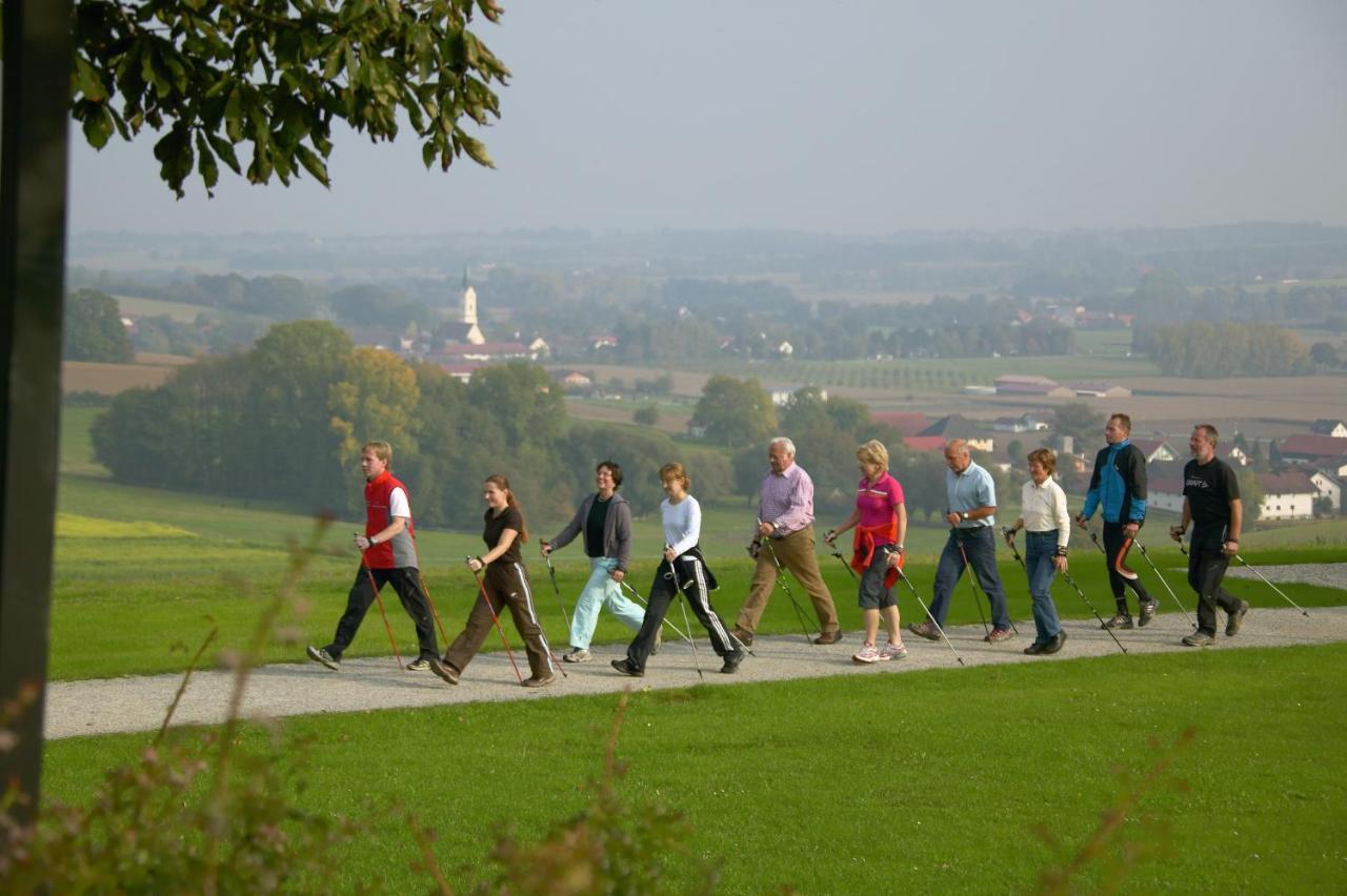 Hotel Glockenspiel Bad Griesbach im Rottal Esterno foto